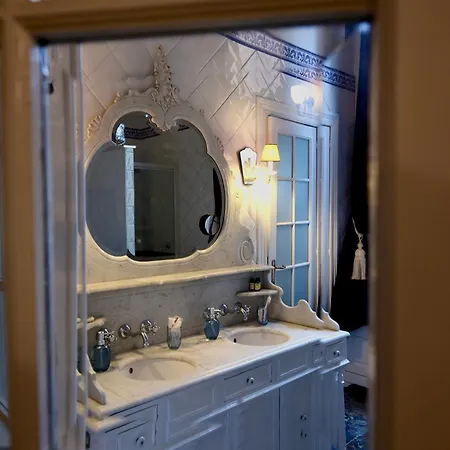 Le Papillon Apartment